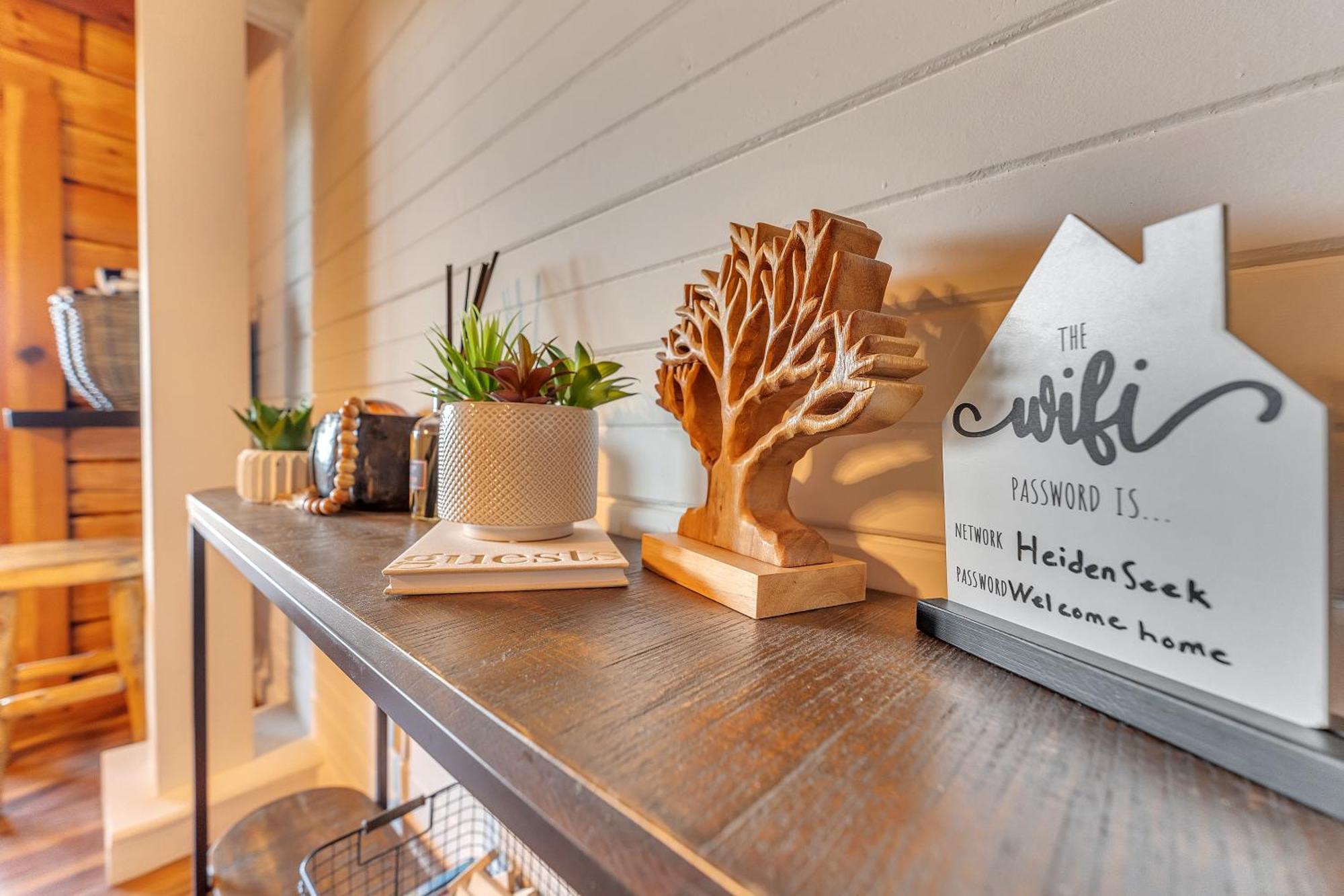 Family Chalet With Sauna, Hottub, Heavenly Views! Mins To Downtown! 개틀린버그 외부 사진