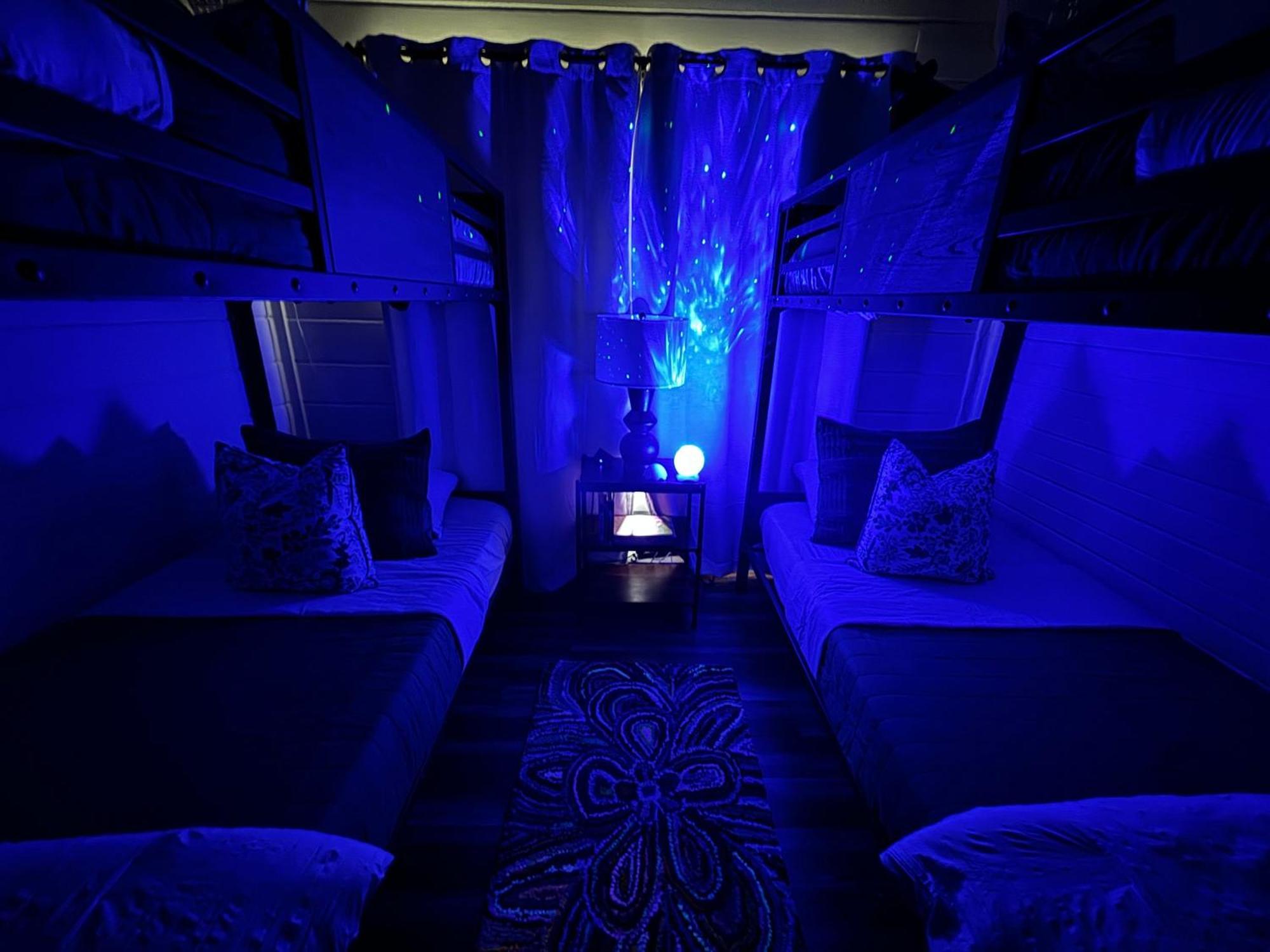 Family Chalet With Sauna, Hottub, Heavenly Views! Mins To Downtown! 개틀린버그 외부 사진