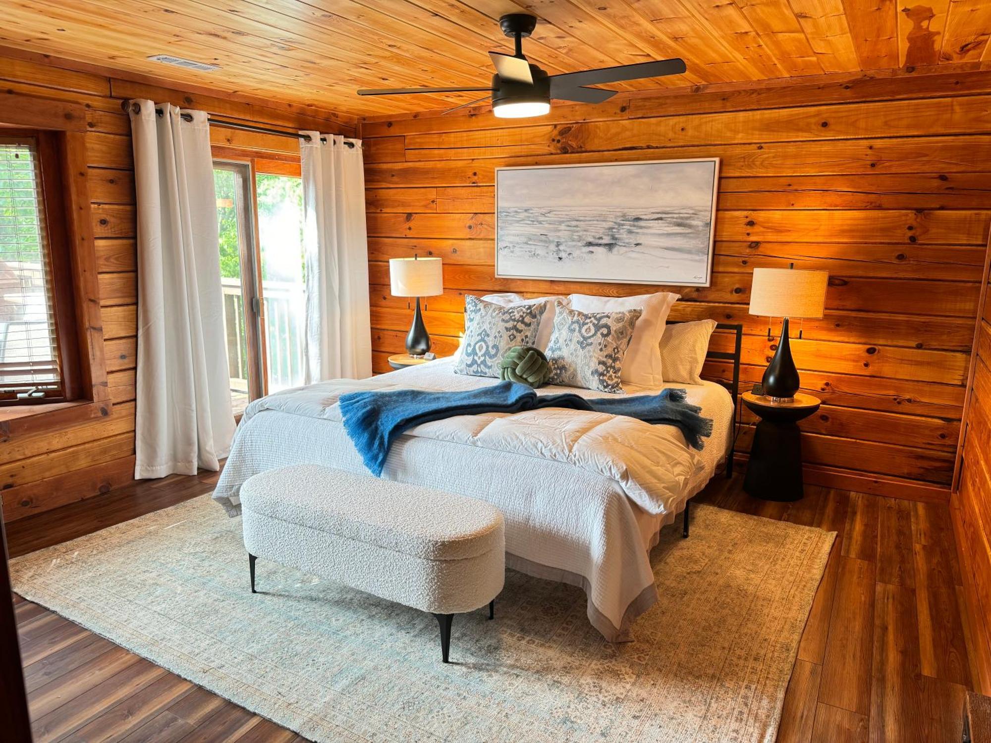 Family Chalet With Sauna, Hottub, Heavenly Views! Mins To Downtown! 개틀린버그 외부 사진